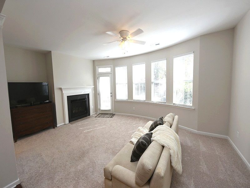 235 Murray Glen Dr, Cary, NC 27519