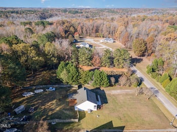 235 Mustang Ln, Zebulon, NC 27597