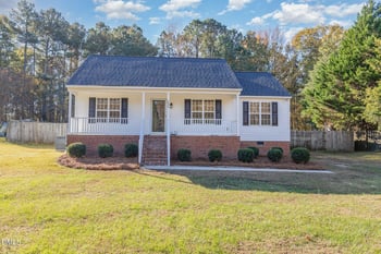 235 Mustang Ln, Zebulon, NC 27597