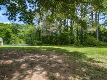 235 Stephenson Rd, Benson, NC 27504