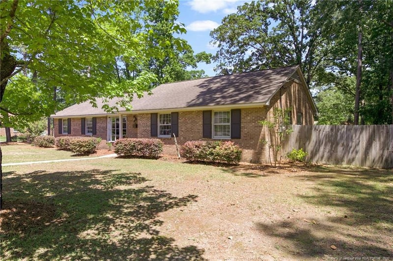 235 Whitney Dr, Fayetteville, NC 28314