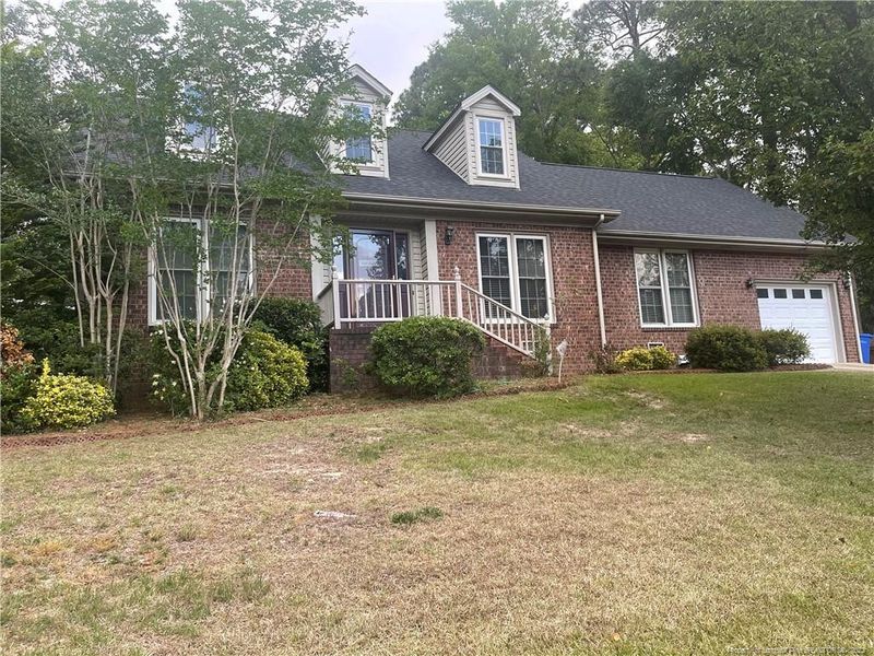 2350 Rolling Hill Rd, Fayetteville, NC 28304