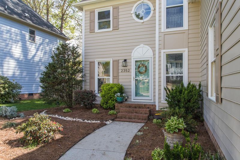 2352 Declaration Dr, Raleigh, NC 27615