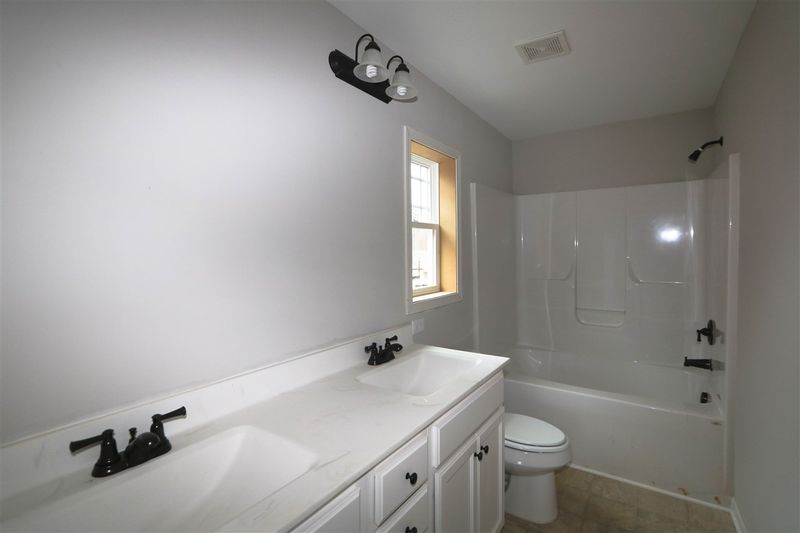 236 Balboa Pw, Clayton, NC 27520