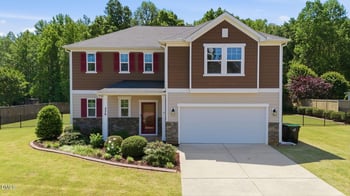 236 Congaree Dr, Holly Springs, NC 27540
