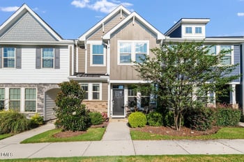 236 Douglas Falls Dr, Wendell, NC 27591