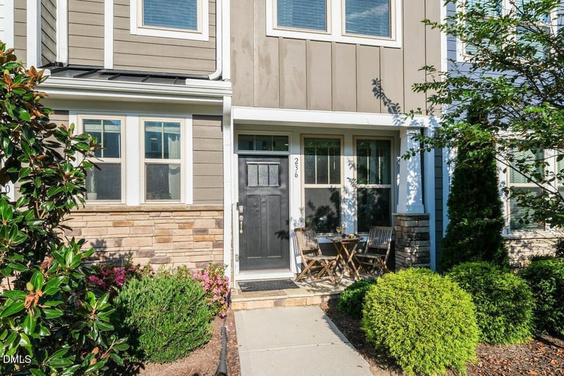236 Douglas Falls Dr, Wendell, NC 27591