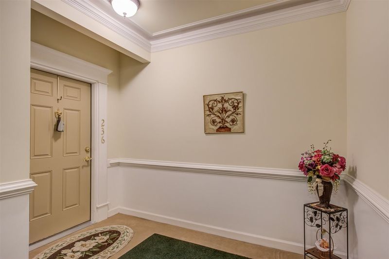 236 Eyam Hall Ln #236, Apex, NC 27502