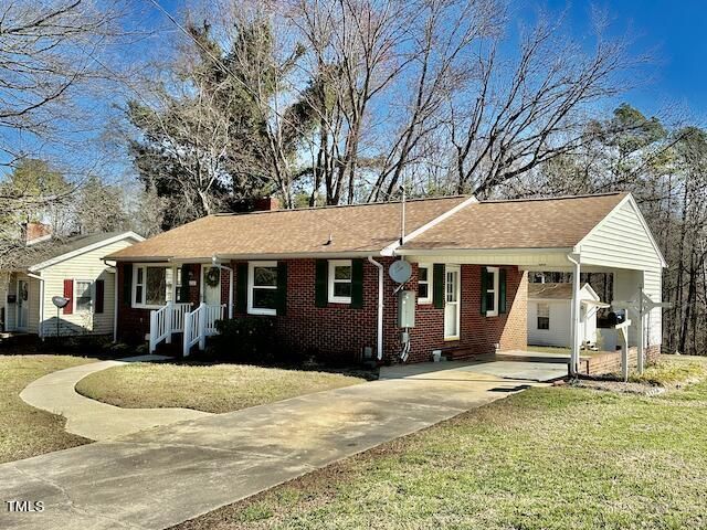 236 Gregory St, Roxboro, NC 27573