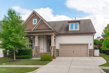 236 Lucky Ribbon Ln, Holly Springs, NC 27540