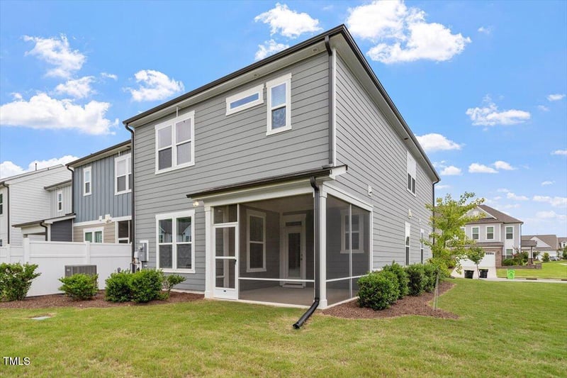 236 Luftee Ln, Holly Springs, NC 27540