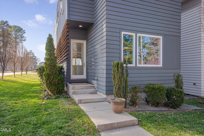 236 Powell Dr, Raleigh, NC 27606