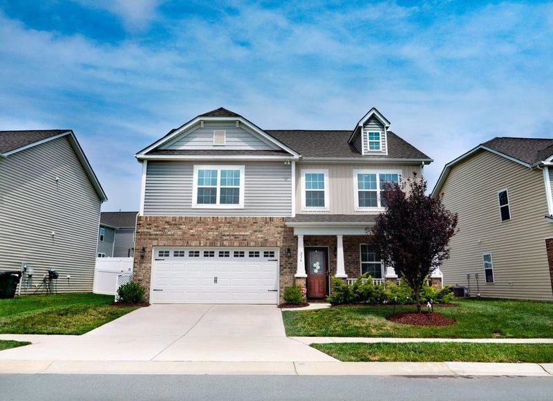 236 Sapphire Rd, Burlington, NC 27215