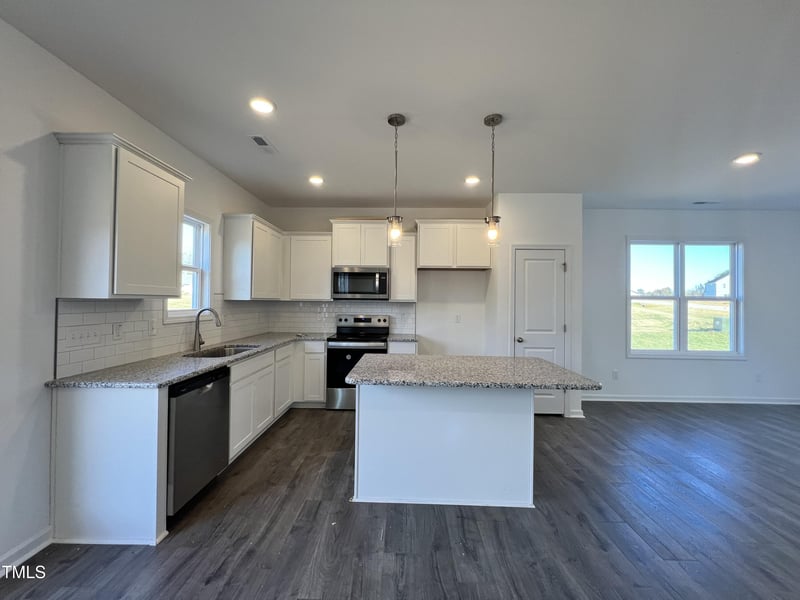 236 Springtooth Dr, Zebulon, NC 27597