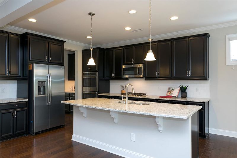 236 Turner Oaks Dr, Cary, NC 27519