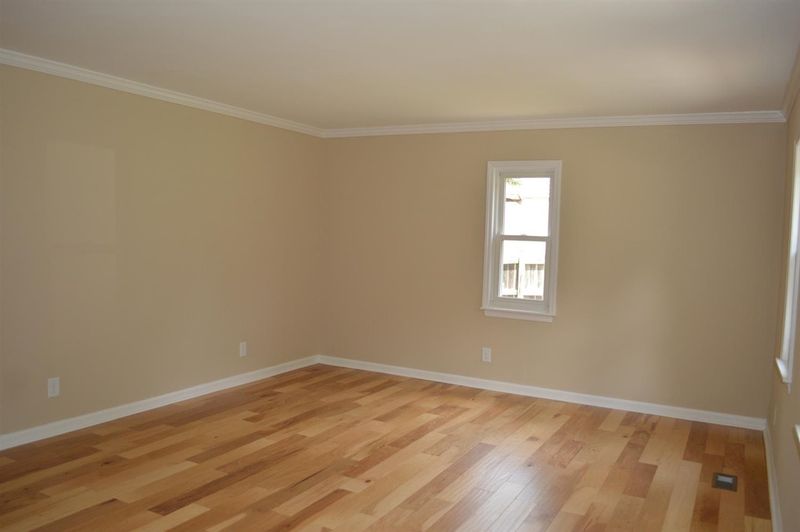 236 S Woodcrest St, Durham, NC 27703
