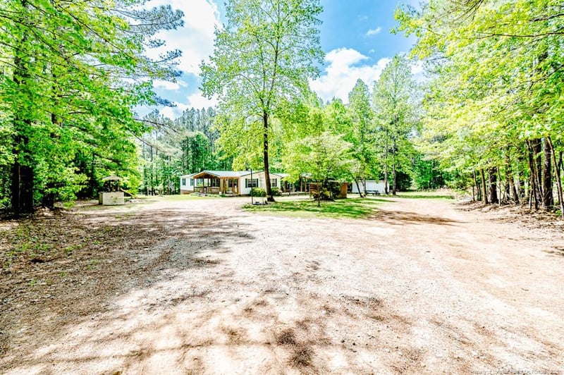 2360 Thomas Kelly Rd, Sanford, NC 27330
