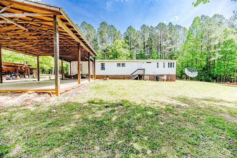 2360 Thomas Kelly Rd, Sanford, NC 27330