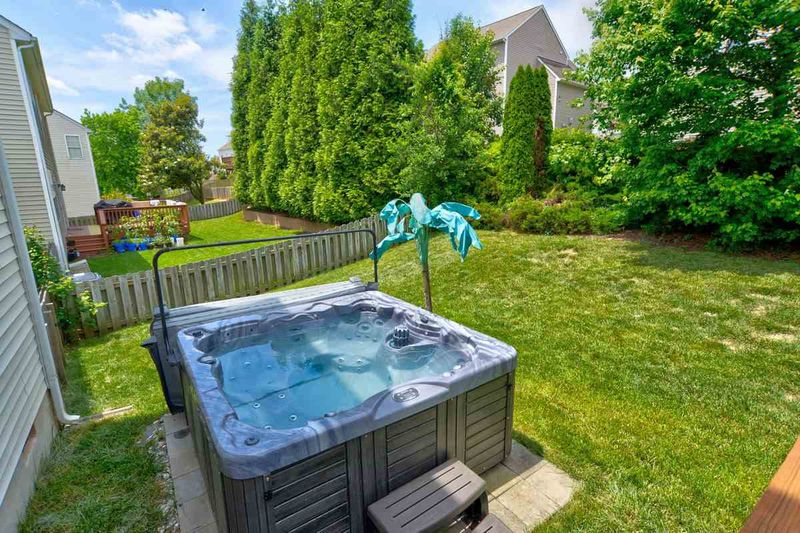2367 Spruce Shadows Ln, Raleigh, NC 27614