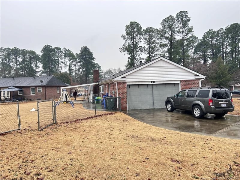 237 Addison St, Fayetteville, NC 28314
