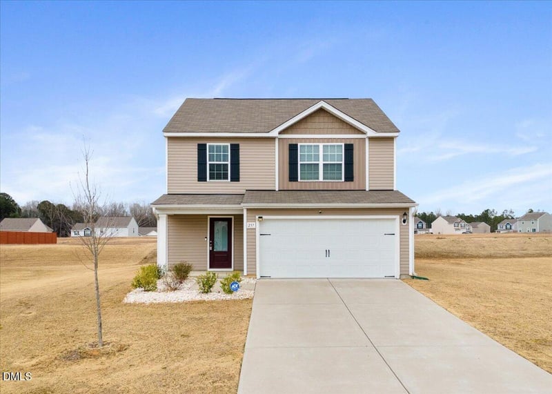 237 Chedworth Dr, Angier, NC 27501