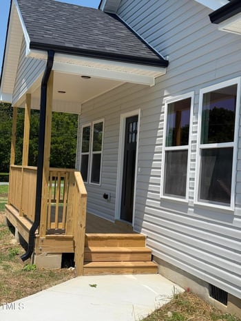 237 Foster St, Burlington, NC 27217