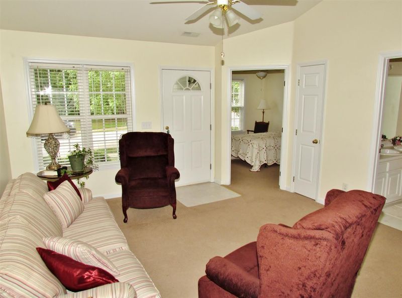 237 Highgate Cir, Wake Forest, NC 27587