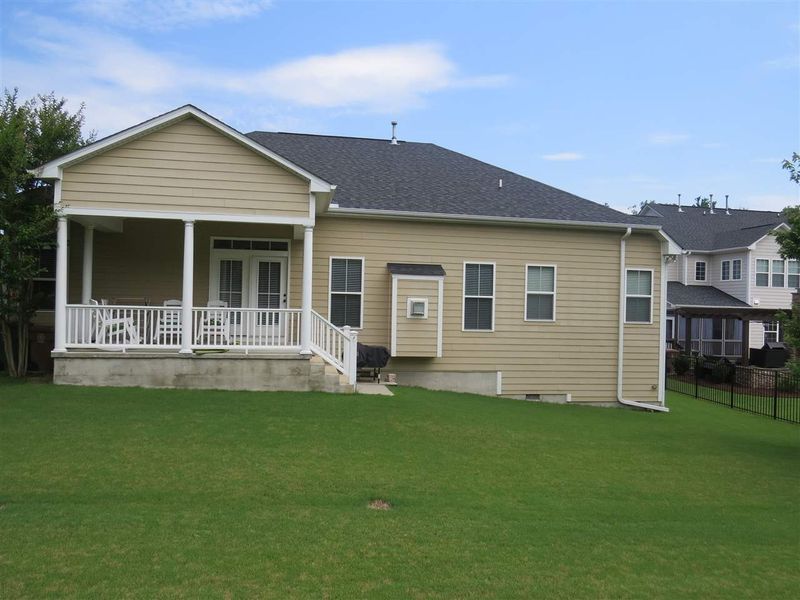 237 Hilliard Forest Dr, Cary, NC 27519