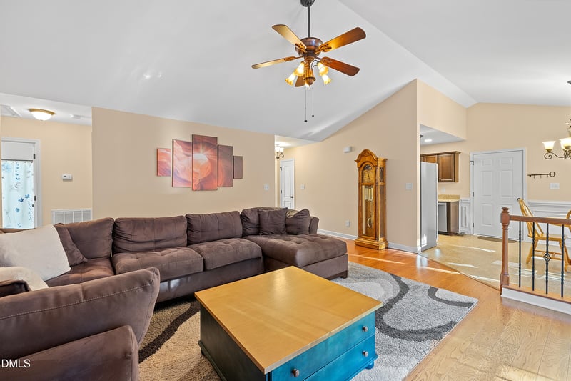 237 Hunter Ln, Zebulon, NC 27597