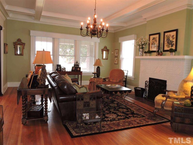 237 N Main St, Roxboro, NC 27573