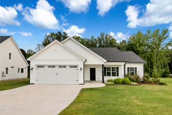 237 Saddlewood Ln, Zebulon, NC 27597