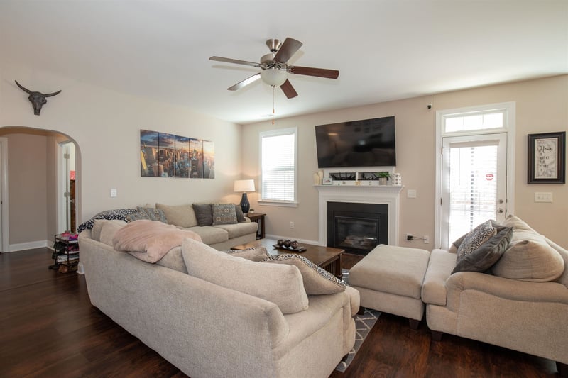237 Sweet Violet Dr, Holly Springs, NC 27540