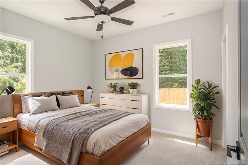 237 Windsor Dr, Fayetteville, NC 28301
