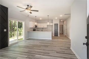 237 Windsor Dr, Fayetteville, NC 28301