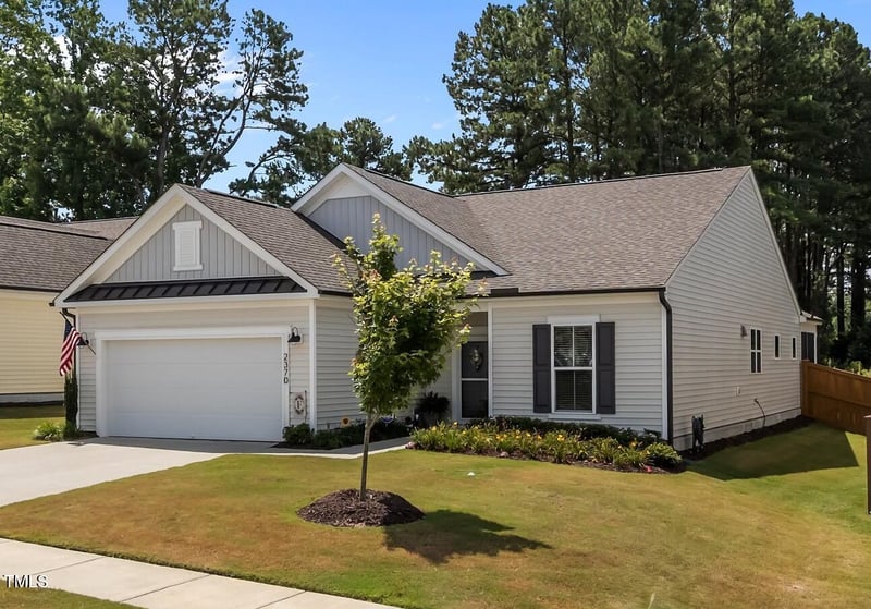 2370 Friars Head Ct, Fuquay Varina, NC 27526