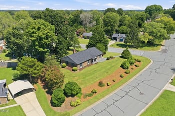 2371 Buckingham Rd, Burlington, NC 27217