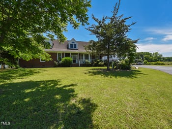 2371 Nc 210 , Smithfield, NC 27577