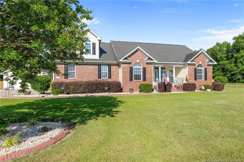 2371 Solomons Ps, Hope Mills, NC 28348