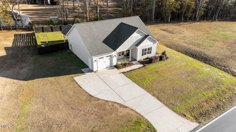 2375 Nc Highway 96, Four Oaks, NC 27524