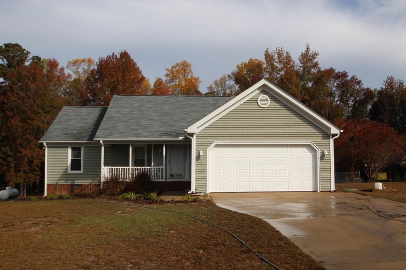 238 Bradley Dr, Benson, NC 27504