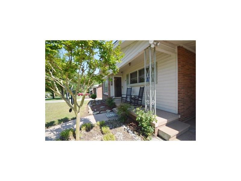238 Bradley St, Burlington, NC 27215