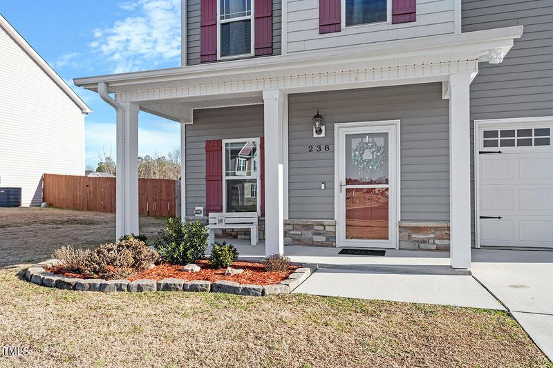 238 Darecrest Ln, Wendell, NC 27591
