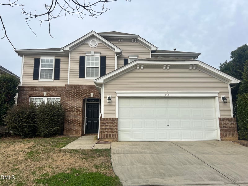 238 Larktree Ln, Fuquay Varina, NC 27526