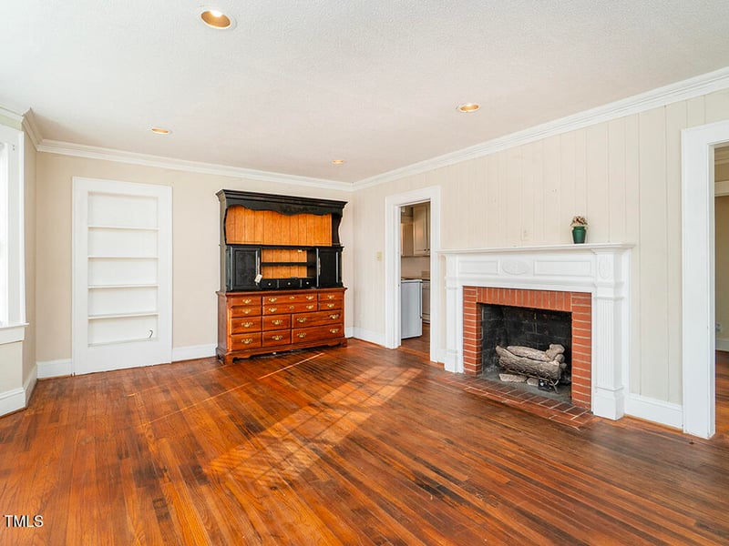 238 Silver Lake Dr, Burlington, NC 27215