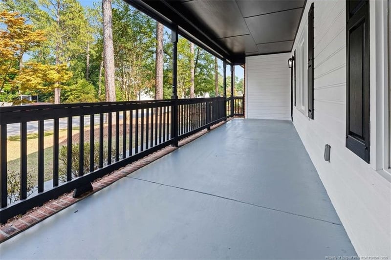 2382 Dunwoody Dr, Fayetteville, NC 28306