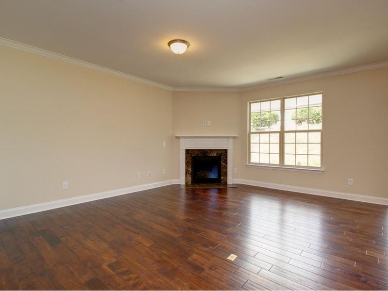 2384 Glenkirk Dr, Burlington, NC 27215