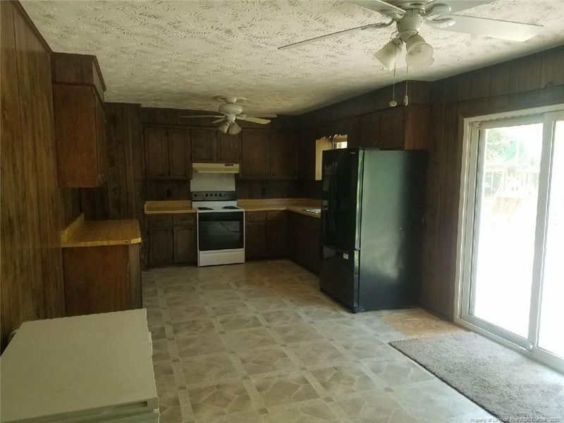 2386 Culbreth Rd, Fayetteville, NC 28312