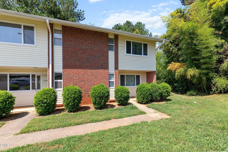 2387 Champion Ct, Raleigh, NC 27606