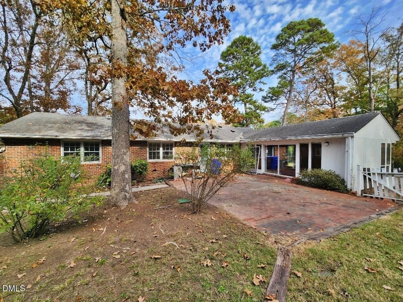 239 Hamilton Rd, Chapel Hill, NC 27517