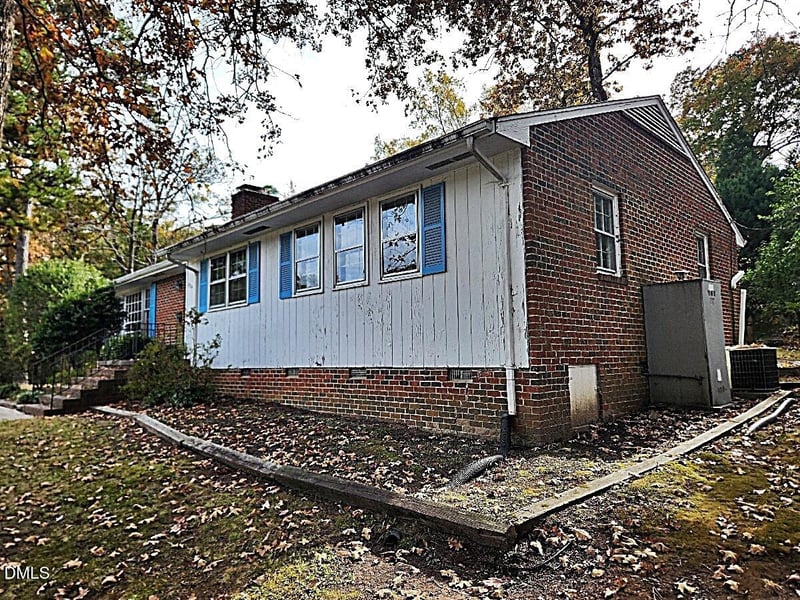 239 Hamilton Rd, Chapel Hill, NC 27517